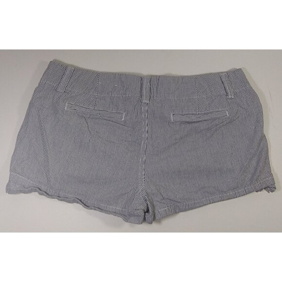 So Juniors Shorts Size 9 Mini Pin Striped Multicolor Pockets Double Button - Picture 2 of 3